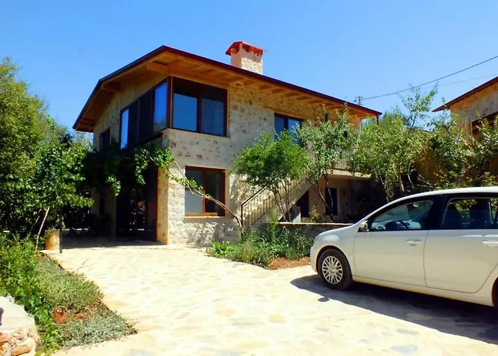 Guelsen -doga Manzarali Bahce Kati Aparthotel