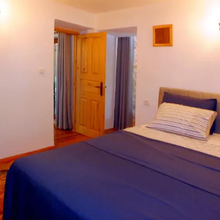 Guelsen -doga Manzarali Bahce Kati Appart hôtel