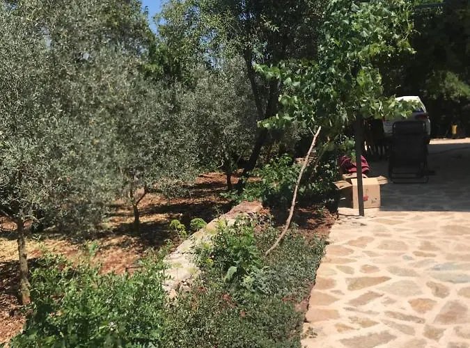 Guelsen -doga Manzarali Bahce Kati * Kaş