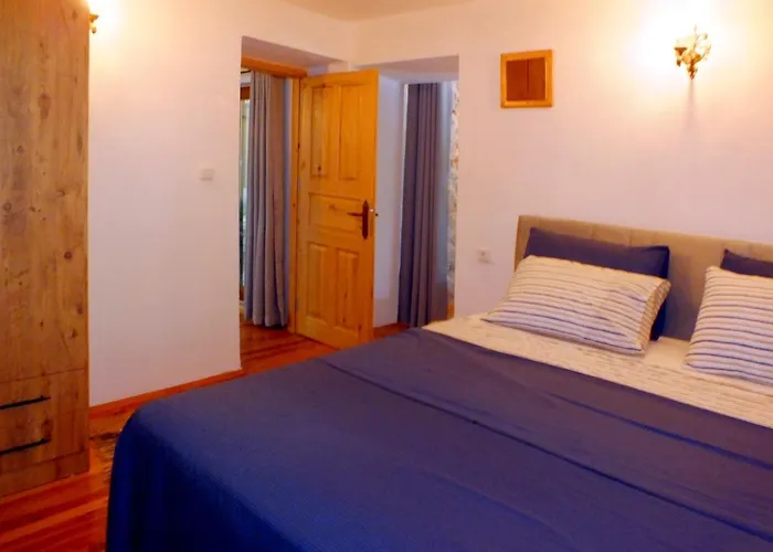 Guelsen -doga Manzarali Bahce Kati Appart hôtel