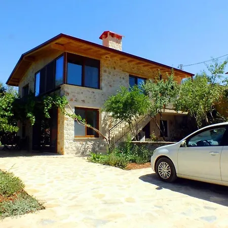 Guelsen -doga Manzarali Bahce Kati Appart hôtel